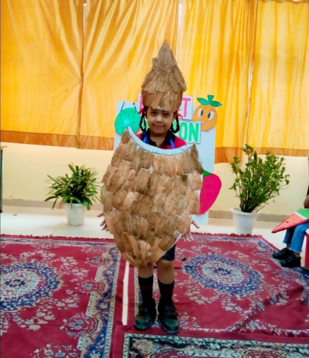 fruit-fashion-show-2025