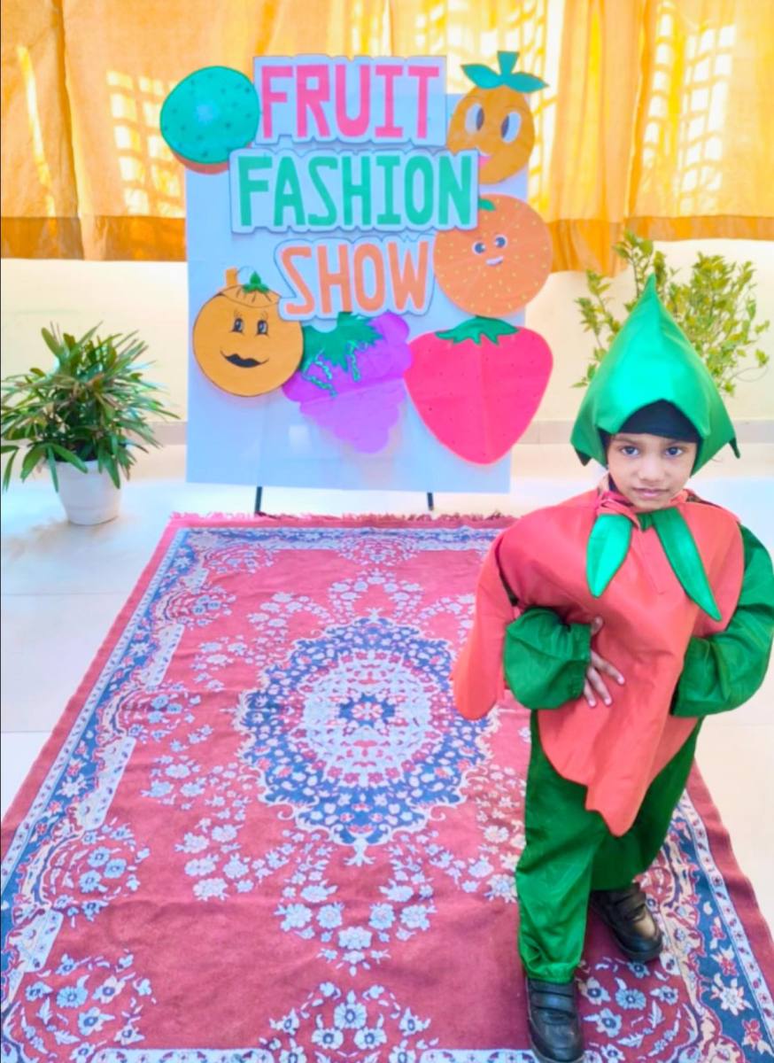 fruit-fashion-show-2025