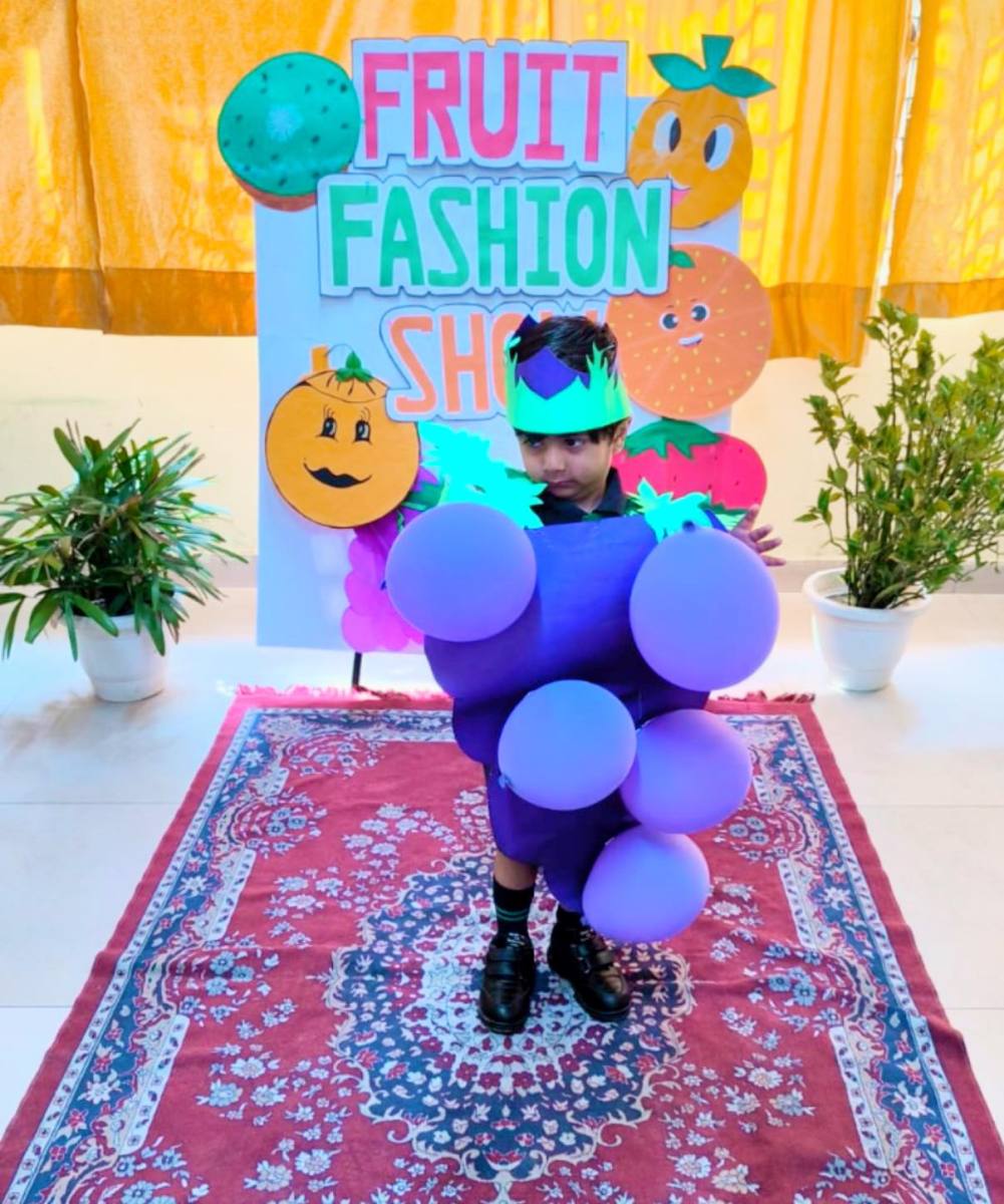 fruit-fashion-show-2025