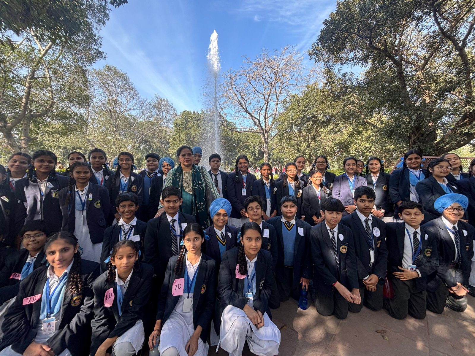 memorable-educational-visit-to-amrit-udyan-nestled-within-the-serene-premises-of-rashtrapati-bhavan