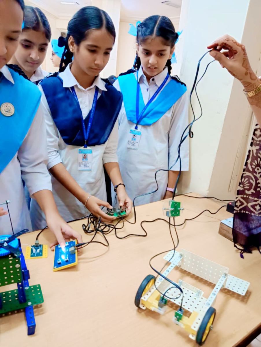 robotics-workshop-in-school