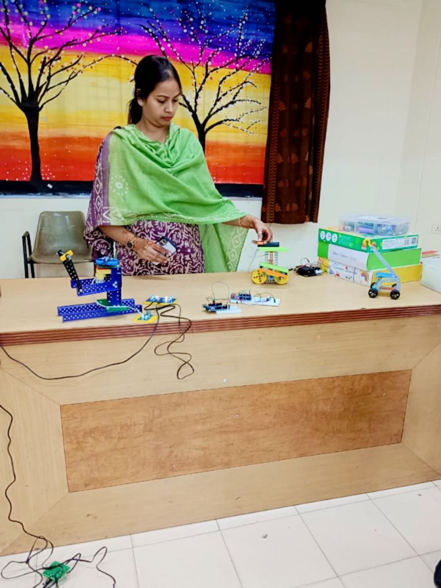 robotics-workshop-in-school