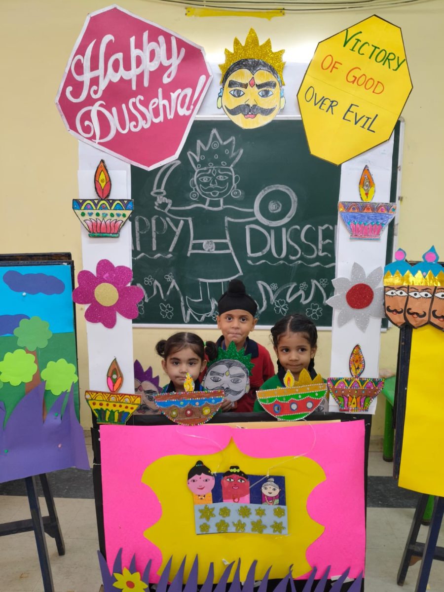 story-narration-and-a-ravan-handcraft-session-during-dussehra-celebration-2025