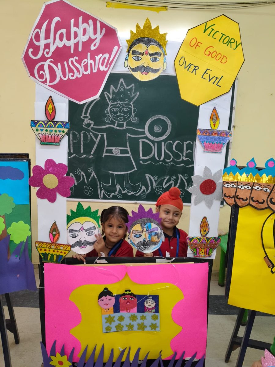 story-narration-and-a-ravan-handcraft-session-during-dussehra-celebration-2025