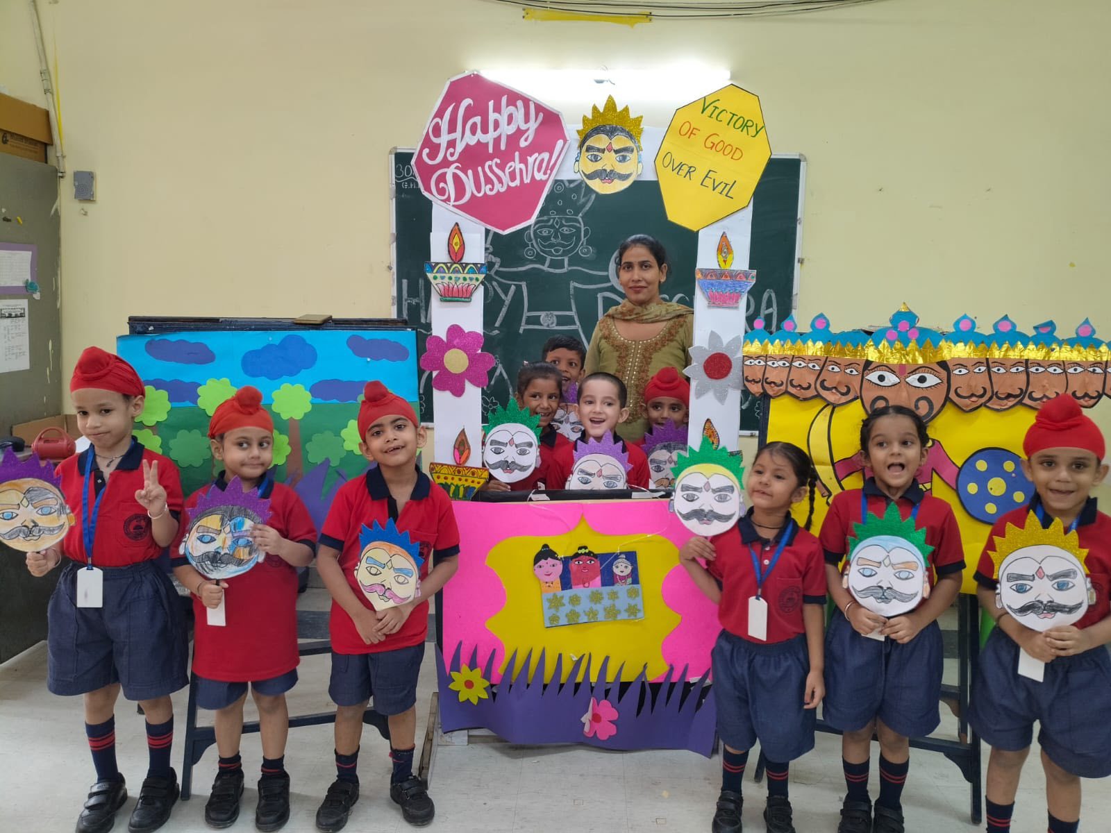 story-narration-and-a-ravan-handcraft-session-during-dussehra-celebration-2025