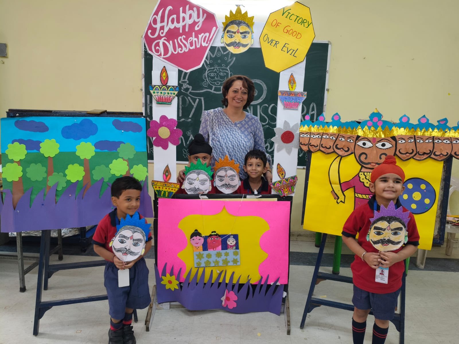 story-narration-and-a-ravan-handcraft-session-during-dussehra-celebration-2025