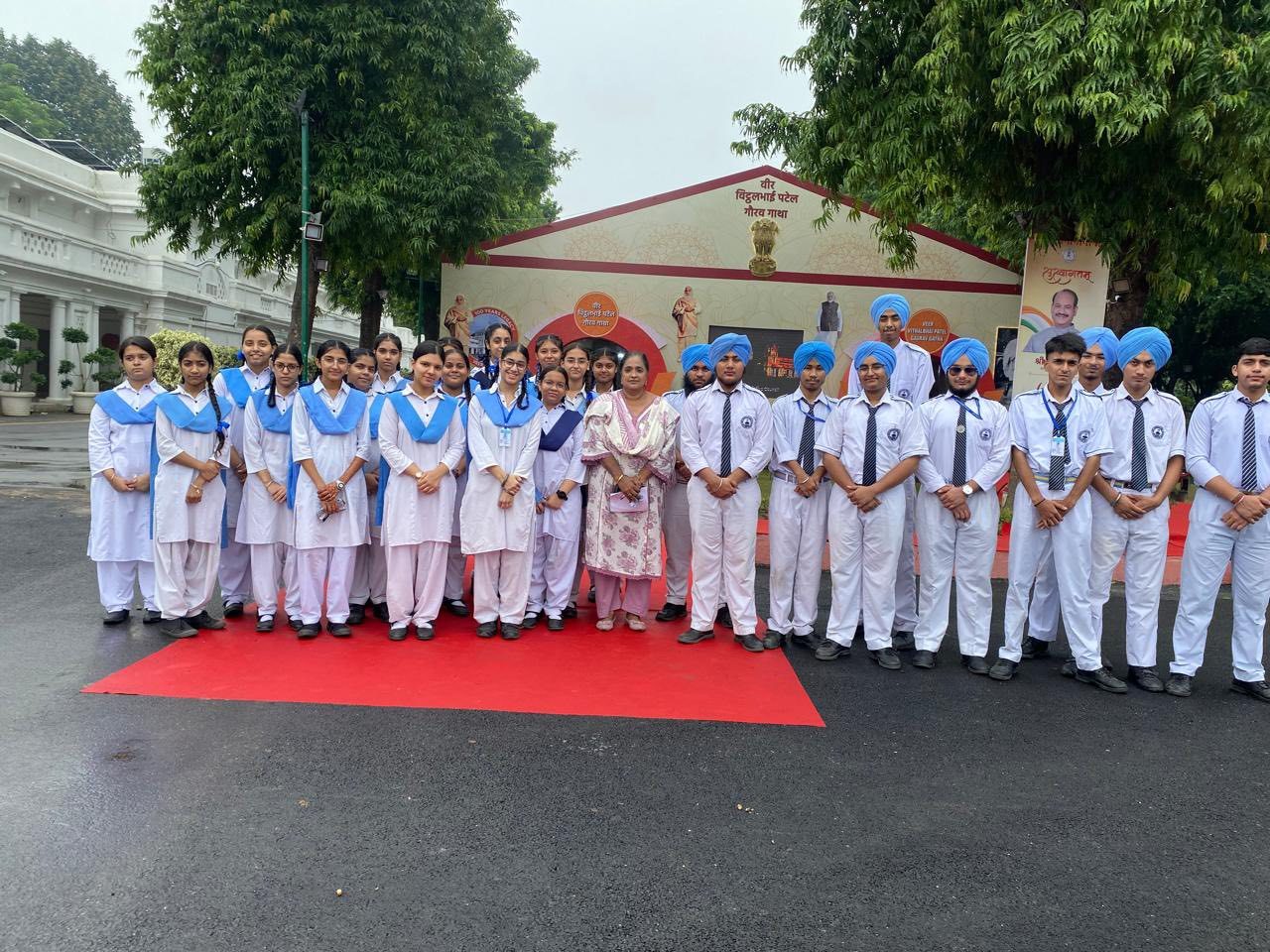 visited-the-delhi-vidhan-sabha-for-exhibition-dedicated-to-vithalbhai-patel-2025